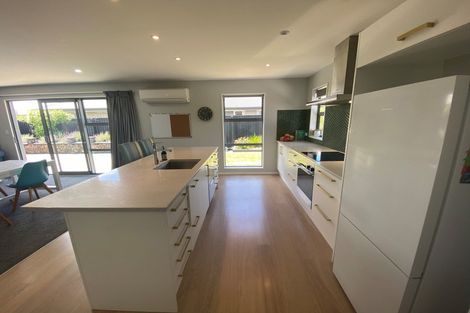 Photo of property in 22 Huntingdon Drive, Rangiora, 7400