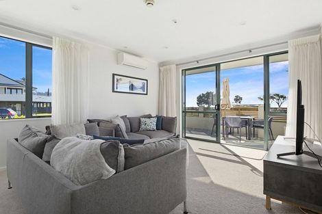 Photo of property in Beachpoint Apartments, 2/5 West End Road, Ohope, 3121