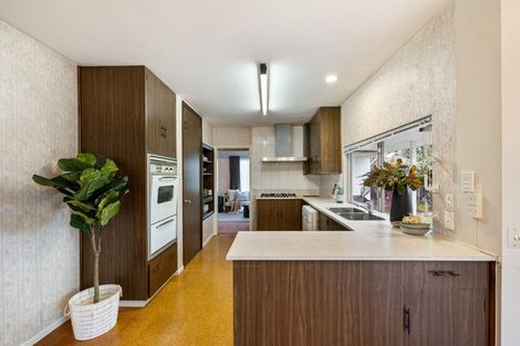 Photo of property in 10 Dunrobin Place, Avonhead, Christchurch, 8042
