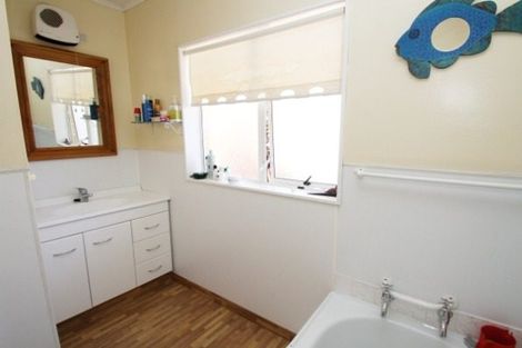 Photo of property in 117 Tasman Street, Nelson, 7010
