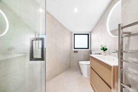 Photo of property in 2/14 Clifton Road, Waiake, Auckland, 0630