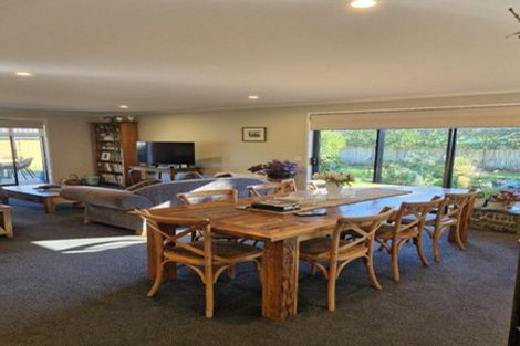 Photo of property in 24 Smith Street, Lepperton, New Plymouth, 4373