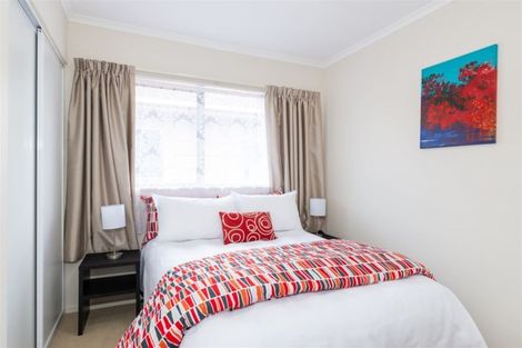Photo of property in 71 Miro Street, New Lynn, Auckland, 0600