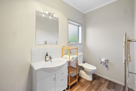Photo of property in 63 Mcgiven Drive, Ridgewood, New Plymouth, 4371