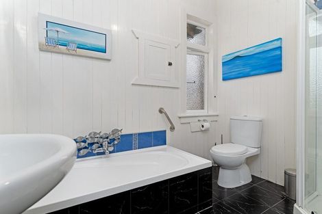 Photo of property in 120 Cole Street, Masterton, 5810