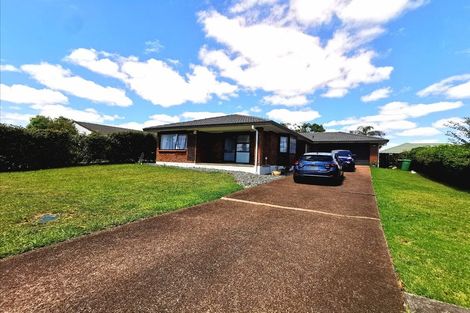 Photo of property in 14 Golfland Drive, Golflands, Auckland, 2013