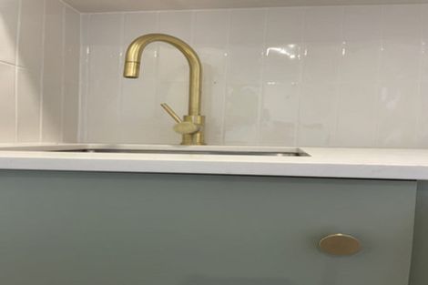 Photo of property in 60 Kauri Point Road, Laingholm, Auckland, 0604