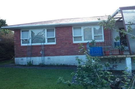 Photo of property in 53 Gloria Avenue, Te Atatu Peninsula, Auckland, 0610