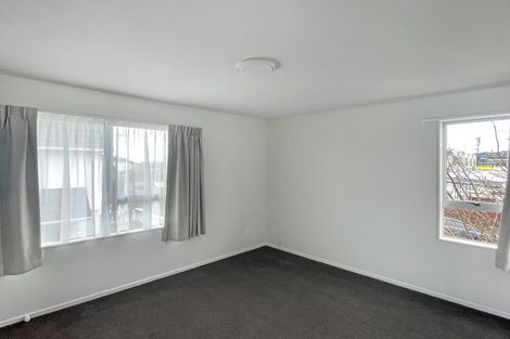 Photo of property in 6a Flock Grove, Fairfield, Lower Hutt, 5011