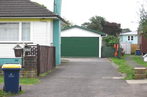 Photo of property in 1/5 Ranui Station Road, Ranui, Auckland, 0612