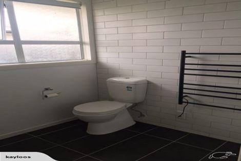 Photo of property in 120 Mountain Road, Mangere Bridge, Auckland, 2022