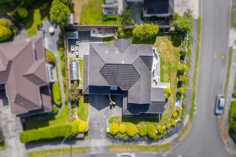 Photo of property in 138 Westchester Drive, Churton Park, Wellington, 6037