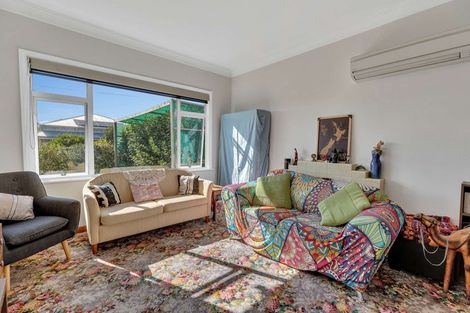 Photo of property in 10 William Street, Marton, 4710