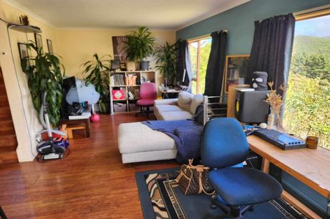 Photo of property in 292a Mitchell Street, Brooklyn, Wellington, 6021