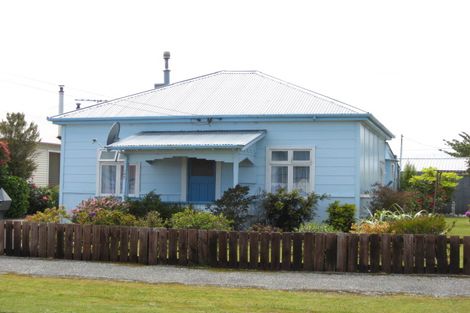 Photo of property in 143 Peel Street, Westport, 7825