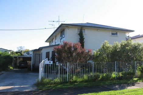 Photo of property in 42 Roberts Road, Te Atatu South, Auckland, 0610