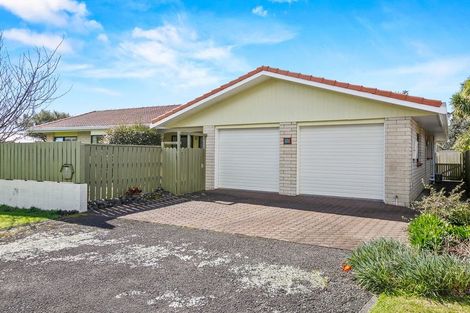 Photo of property in 53 Mcfarlane Street, Oakura, 4314