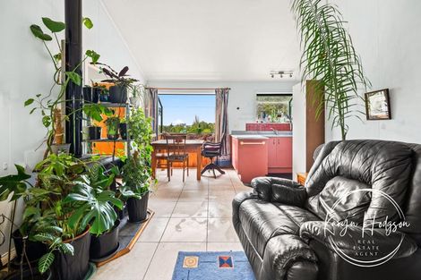 Photo of property in 14 Woodland Road, Maungaturoto, 0588