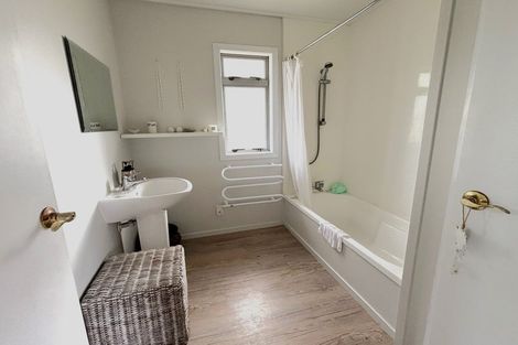 Photo of property in 22a Marine Parade South, Foxton Beach, Foxton, 4815