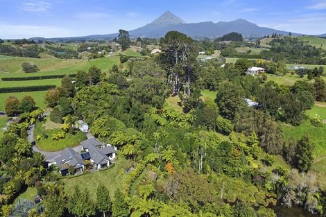Photo of property in 475 Frankley Road, Hurworth, New Plymouth, 4371