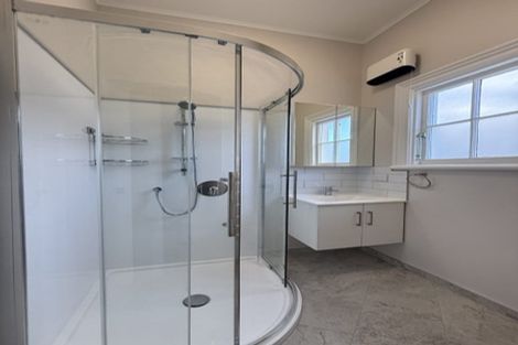 Photo of property in 61-61a Brougham Street, Mount Victoria, Wellington, 6011