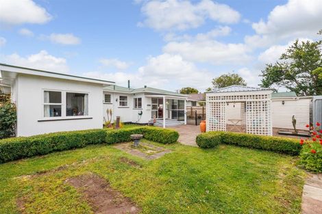 Photo of property in 16 Wilson Street, Bulls, 4818