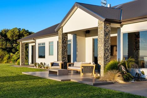 Photo of property in 171 Eskridge Drive, Eskdale, Napier, 4182