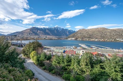 Photo of property in Marina Village, 10/10 Marina Drive, Frankton, Queenstown, 9300