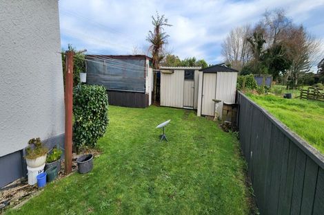 Photo of property in 17 Kairau Road West, Sentry Hill, New Plymouth, 4373