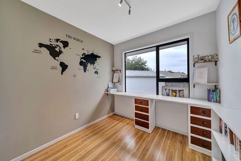 Photo of property in 35 Avro Crescent, Hornby, Christchurch, 8042