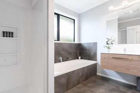 Photo of property in 7 Te Ranga Memorial Drive, Pyes Pa, Tauranga, 3112