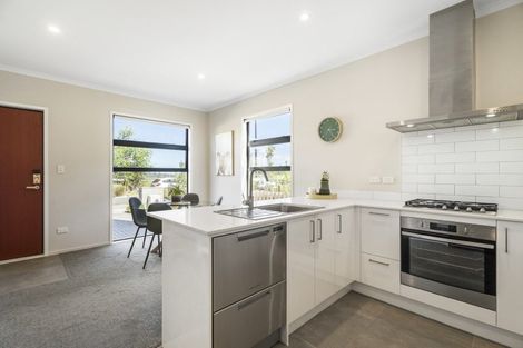 Photo of property in 29 Pukewhero Rise, Westgate, Auckland, 0614