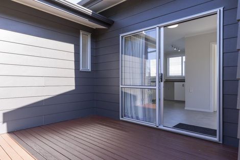 Photo of property in 2/12 Isobel Street, Acacia Bay, Taupo, 3330