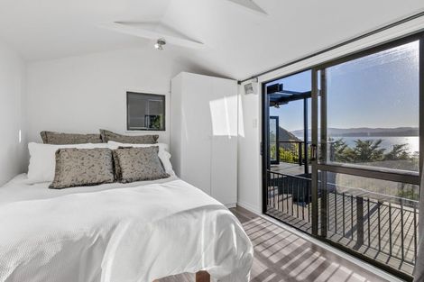 Photo of property in 11 Karaka Street, Eastbourne, Lower Hutt, 5013