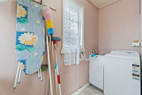 Photo of property in 46 Queen Street, Cambridge, 3434