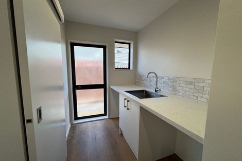 Photo of property in 2 Pyatt Place, Redwood, Christchurch, 8051