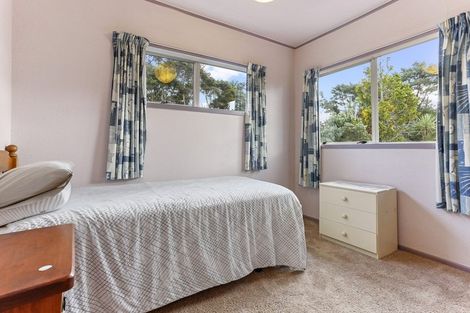 Photo of property in 194 Forest Hill Road, Waiatarua, Auckland, 0612