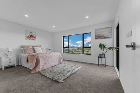 Photo of property in 11 Seagreen Avenue, Rosehill, 2113