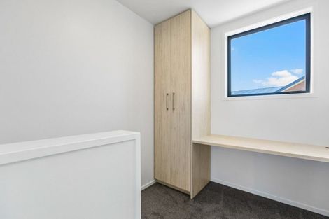 Photo of property in 5/172 Don Buck Road, Massey, Auckland, 0614