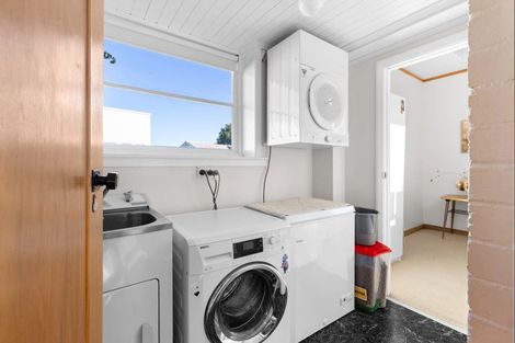 Photo of property in 79 Savage Crescent, West End, Palmerston North, 4412