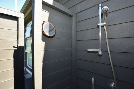 Photo of property in 3 Mahia Heights Drive, Mahia, 4198