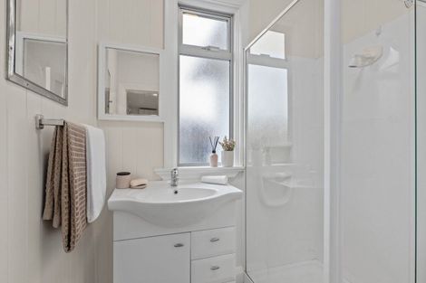 Photo of property in 43 Waimea Terrace, Beckenham, Christchurch, 8023