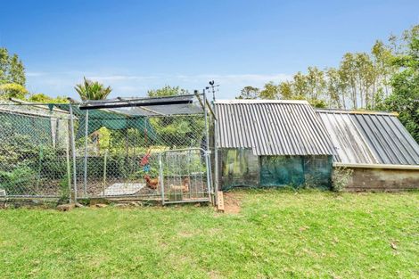 Photo of property in 11 North Way, Titirangi, Auckland, 0604