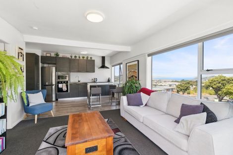 Photo of property in 11/32u Akaroa Drive, Maupuia, Wellington, 6022