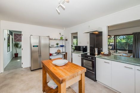 Photo of property in 10 Kanawa Street, Waikanae, 5036