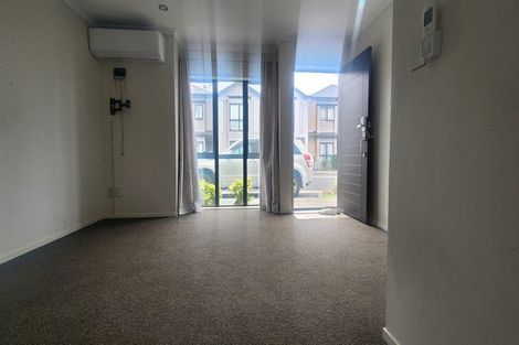 Photo of property in 9/4 Wallson Crescent, Wiri, Auckland, 2104
