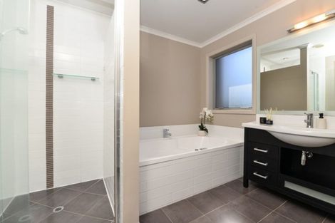 Photo of property in 8 Cabernet Close, Rototuna, Hamilton, 3210