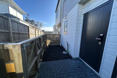 Photo of property in 6/39 Renata Crescent, Te Atatu Peninsula, Auckland, 0610