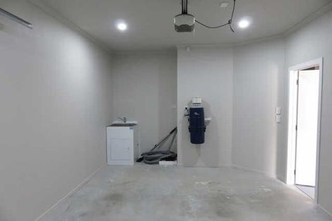 Photo of property in 2u4 Rosalind Street, Deanwell, Hamilton, 3206