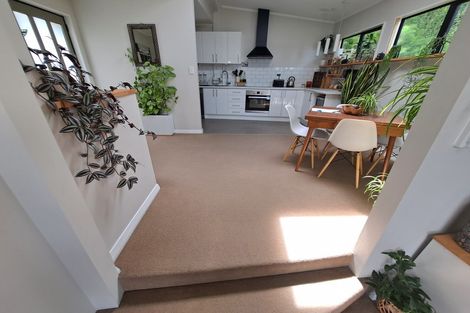 Photo of property in 7a Countess Close, Maupuia, Wellington, 6022